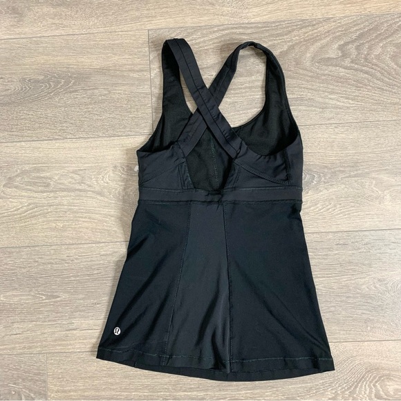 Lululemon Run Stuff Your Bra Tank Top Black Criss Cross back Size 2 - Picture 8 of 10